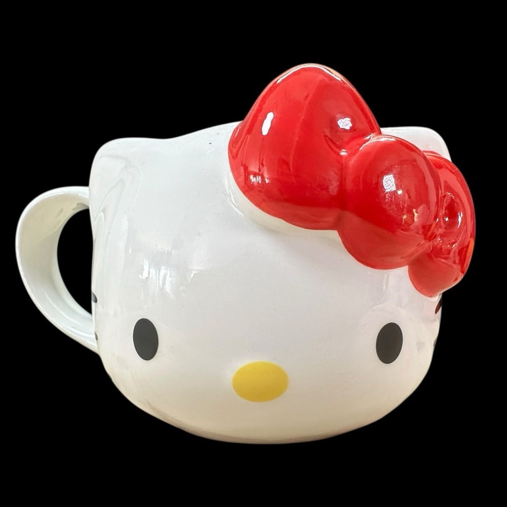 Hello Kitty Sculpted Ceramic Coffee Mug 20โ oz. Cat W/Bow